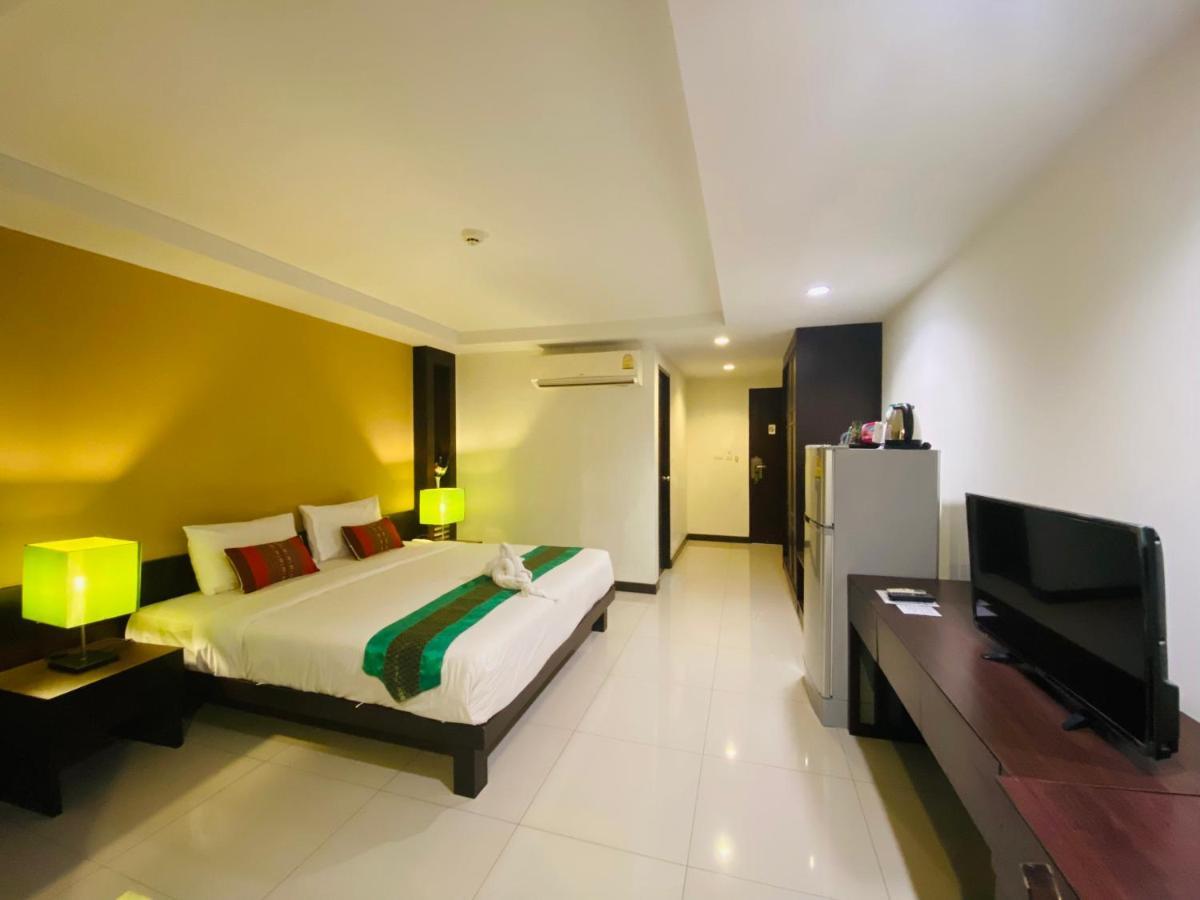 Tycoon Suite By Goad Avadhess Hospitality 1Km Walking Street Pattaya Beach Exterior photo