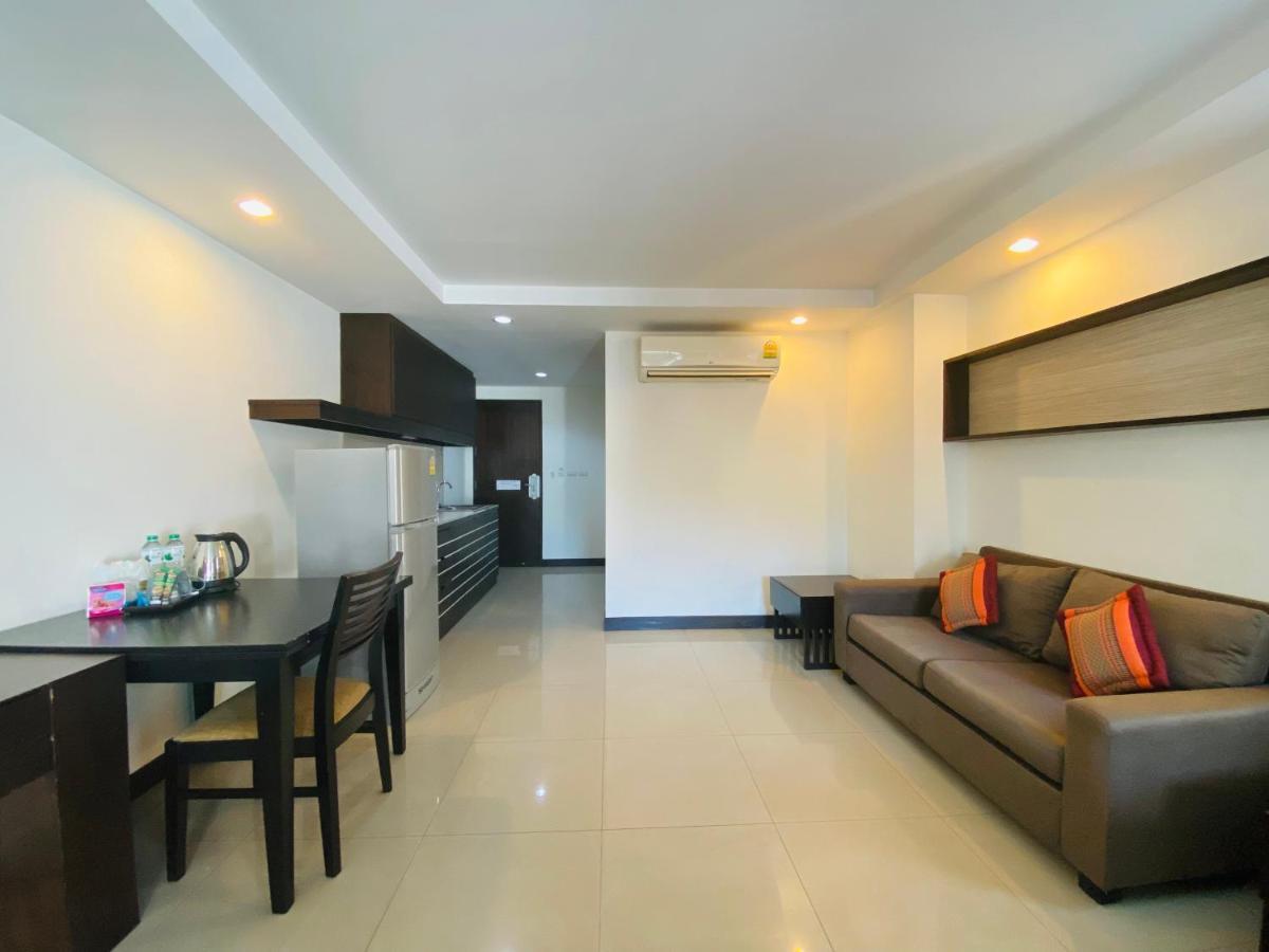 Tycoon Suite By Goad Avadhess Hospitality 1Km Walking Street Pattaya Beach Exterior photo